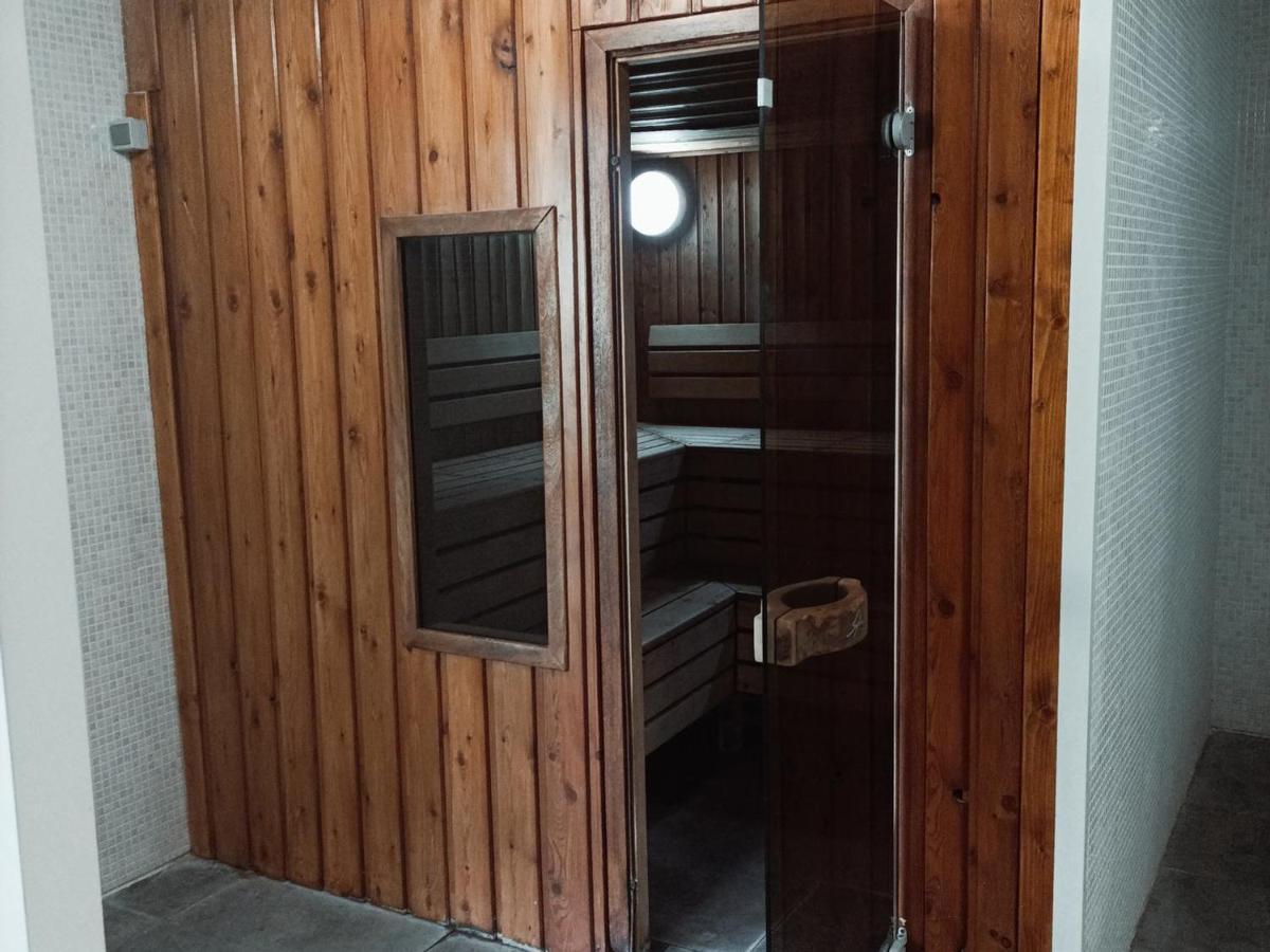 Studio 4 Personnes Avec Piscine Et Sauna - Residence Chateau Des Magnans - Jausiers - Fr-1-165B-45 外观 照片